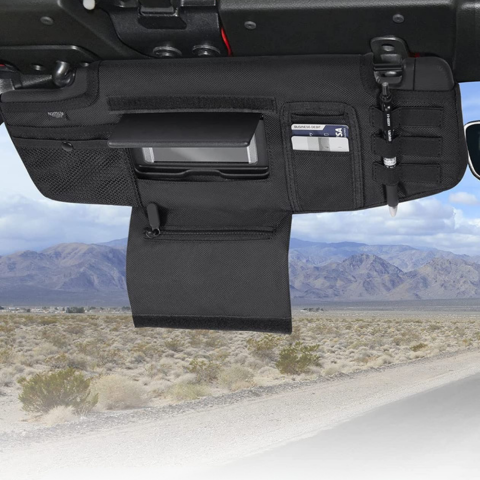 Organizátor sluneční clony – Příslušenství na dosah ruky