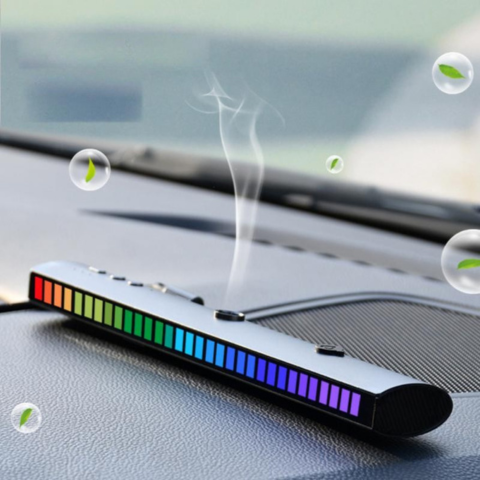 Difuzér vůní Auto – LED osvětlení a čerstvost na palubě 